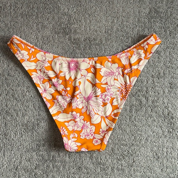 NWT J.Crew Women’s 1989 high-leg bikini bottom in orange floral - Picture 2 of 3